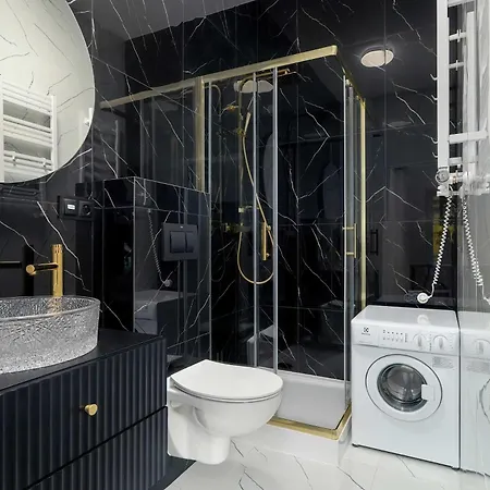 Bright Wierzbiecice Near Mtp By Renters Appartement