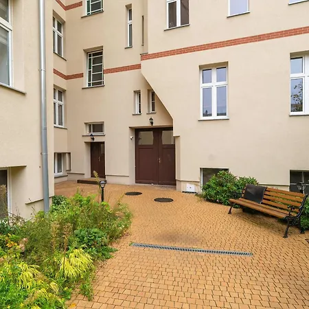 Lejlighed Bright Wierzbiecice Near Mtp By Renters