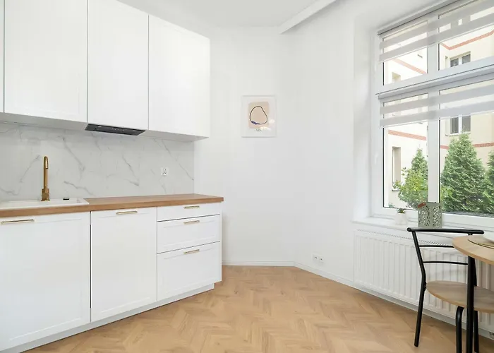 Bright Wierzbiecice Near Mtp By Renters Апартаменти Познань