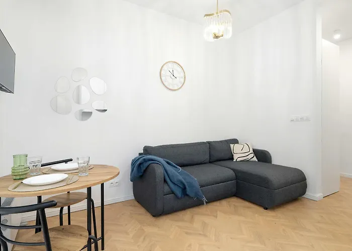 Bright Wierzbiecice Near Mtp By Renters Познань