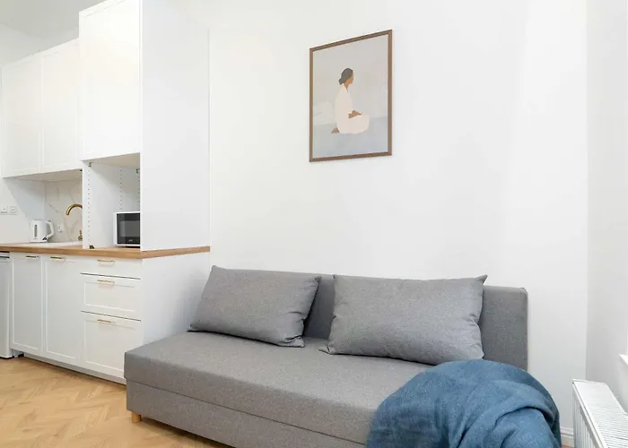 Bright Wierzbiecice Near Mtp By Renters Познань