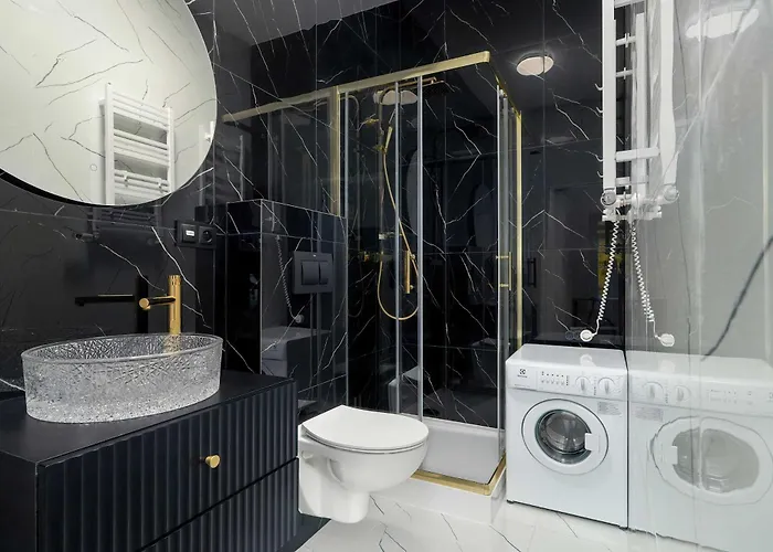 Bright Wierzbiecice Near Mtp By Renters Апартаменти