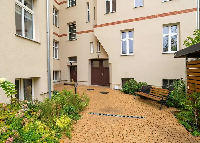 Апартаменти Bright Wierzbiecice Near Mtp By Renters